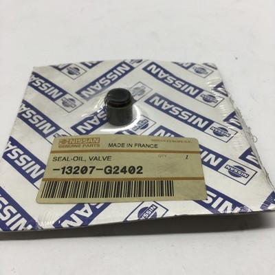 Nissan Terrano II T20 Serena C23 Valve Stem 1x Oil Seal 13207G2402 Genuine