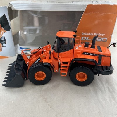 CLOVER WORLD,DOOSAN DL420 Loader Ech:1/40, 1/40, DOOSAN-DL420 box 5