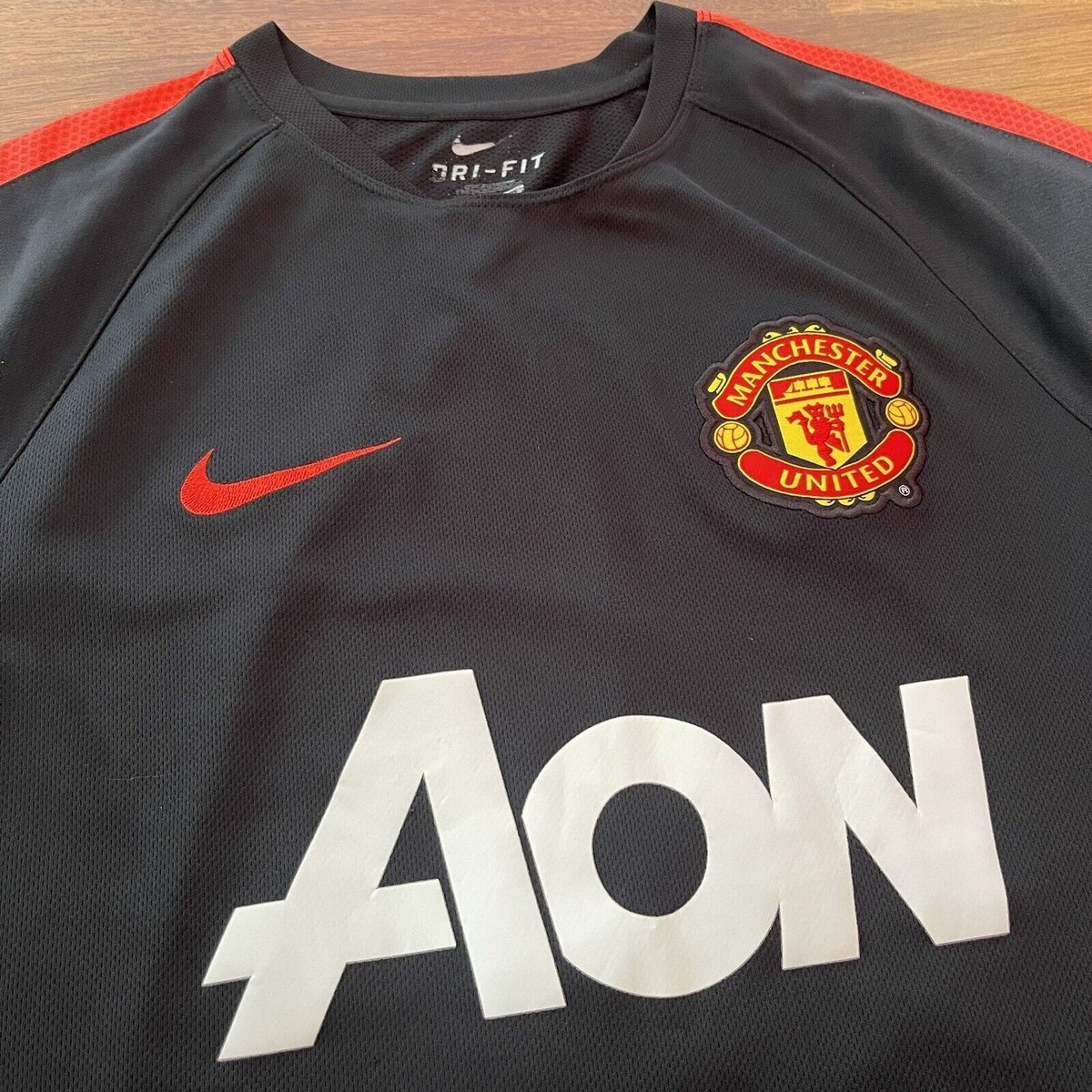 MANCHESTER UNITED NIKE 2024/2015 FOOTBALL TRAINING JERSEY SIZE “L