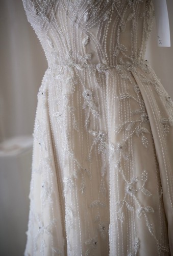 wedding dress - Picture 5 of 6