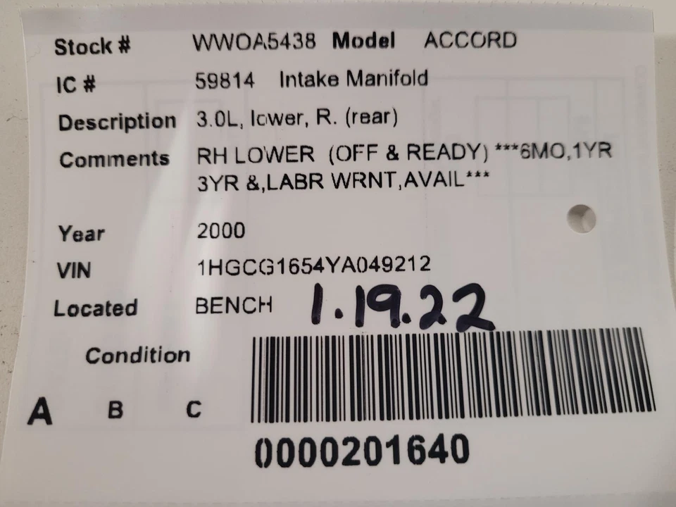 Used Lower Right Engine Intake Manifold fits: 2000 Honda Accord lower injector b Foto 4 de 4