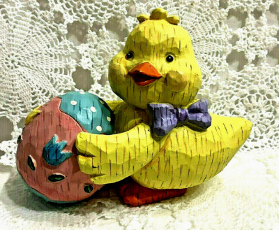 Large Yellow Easter Chick with Colorful Easter Egg Faux Wood 5'' x 6 1/4'' Vtg
