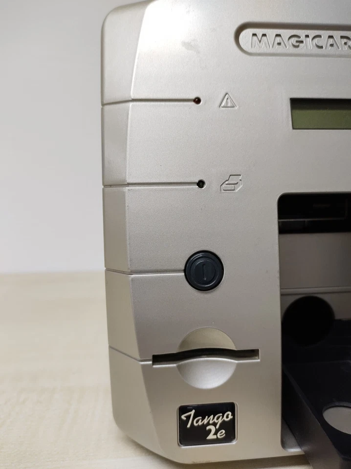 MAGICARD Tango 2e Dual-Sided ID Card Printer & PSU - Missing Rear Card Hopper - Image 4 of 4