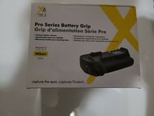 Xit XTNG600 Digital Camera Battery Power Grip for Nikon D600 / D610