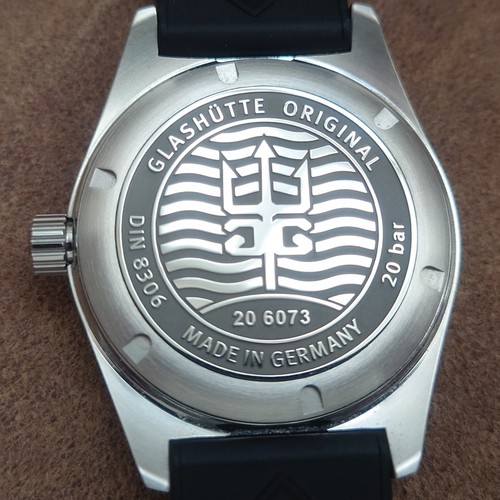 Glashütte Original SeaQ Ref 1-39-11-06-80-33 Black Dial and Rubber Strap 39.5mm - Picture 10 of 24