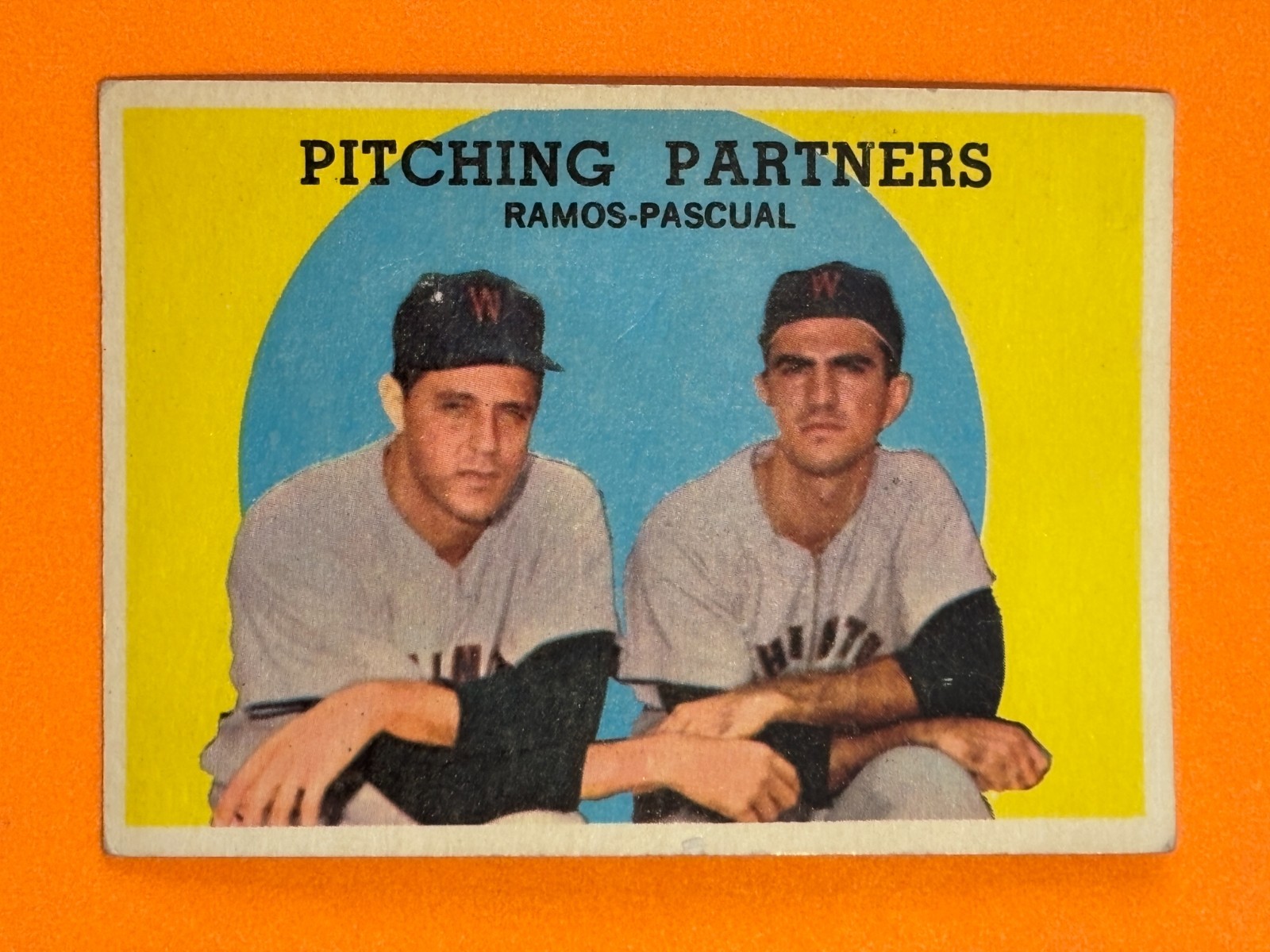 1959 Topps #291 Pitching Partners (Ramos-Pascual)