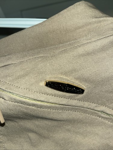 Jamie Sadock Capris Womens Size 6 Tan Pants Bermuda Golf Gold Zippers Stretch - Picture 17 of 17
