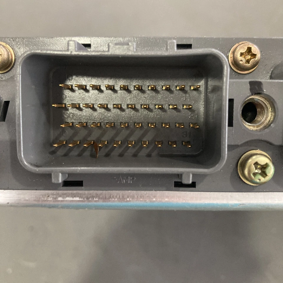 Lexus SC300 1996 ECU/ECM 89661-24460 Foto 3 de 4