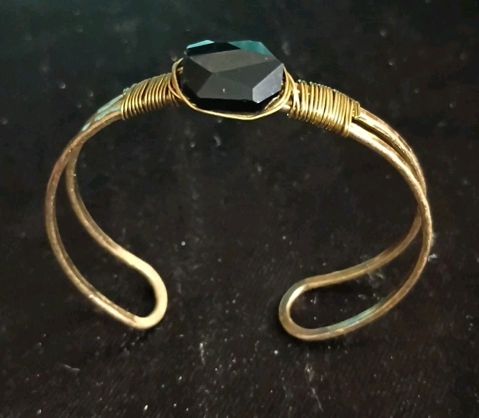 Gold Tone Wire Wrap Stone Faceted Glass Bangle Bracelet