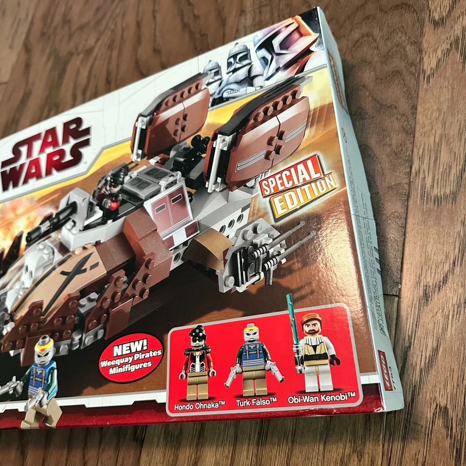 LEGO Star Wars 7753 solo caja tanque pirata Foto 2 de 4