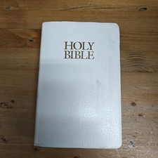Holy Bible New International Version Zondervan Vintage PB 2001 White Cover