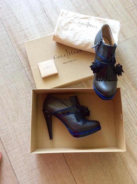 Women Cole Haan Boots Black Leather 36