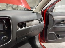 OUTLANDER 2016 Glove Box 3172972