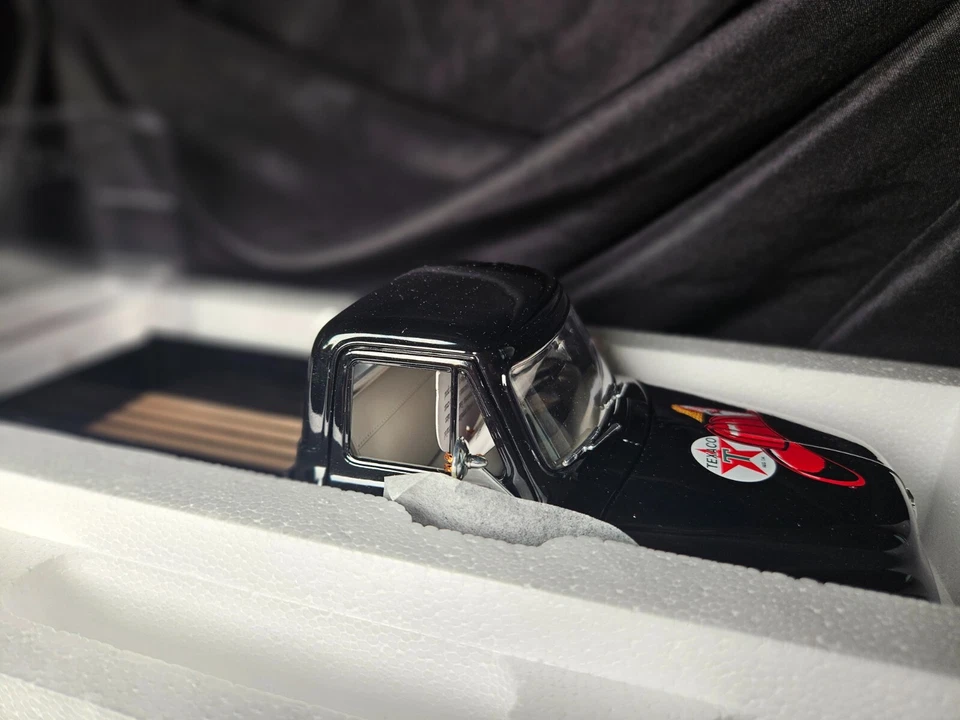 Camión de reparto F-100 Texaco 1953 caja de cambios escala 1:18 Inv. #4669 Foto 4 de 4