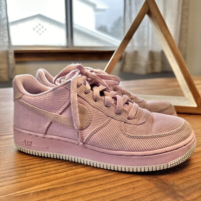 nike pink triangle shoes