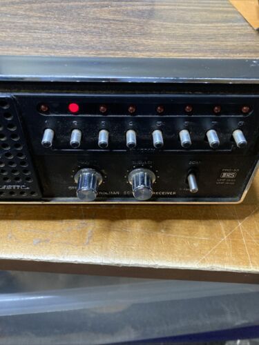 Vintage Realistic Astronaut 8 Model 12-751A Portable 8 Band Radio