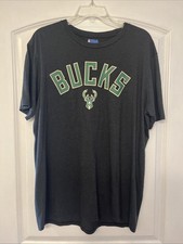 Milwaukee Bucks Mens Size XL Short Sleeve T Shirt NBA Polyester Cotton Rayon