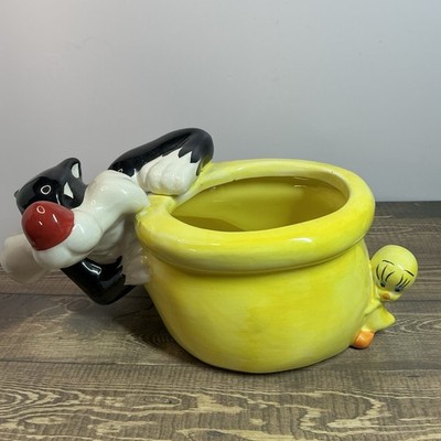 Warner Brothers Looney Tunes Sylvester & Tweety CERAMIC PLANTER Collectible Bowl