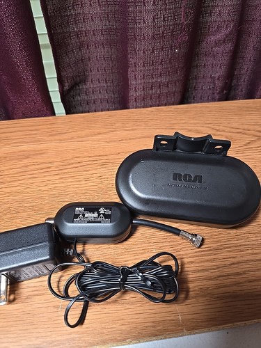 RCA TVPRAMP1Z Outdoor Digital Signal Preamplifier/Signal Booster