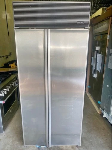 Sub-Zero 36” Fridge/Freezer Model # 661/F