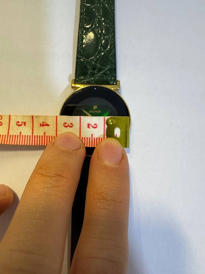 Reloj Jowissa, para mujer, hecho en Suiza cuarzo esfera verde caja dorada correa de cuero Foto 4 de 4