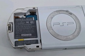 Sony PSP -2001 Silver Video Game Handheld System READ 