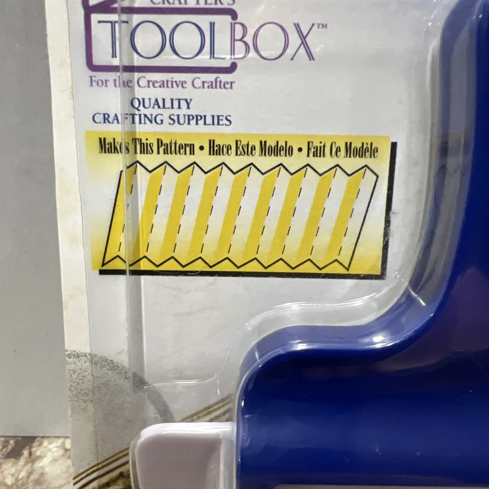 Caja de herramientas Darice Crafters crimpadora acordeón PATRÓN agrega textura al papel fácilmente Foto 3 de 4