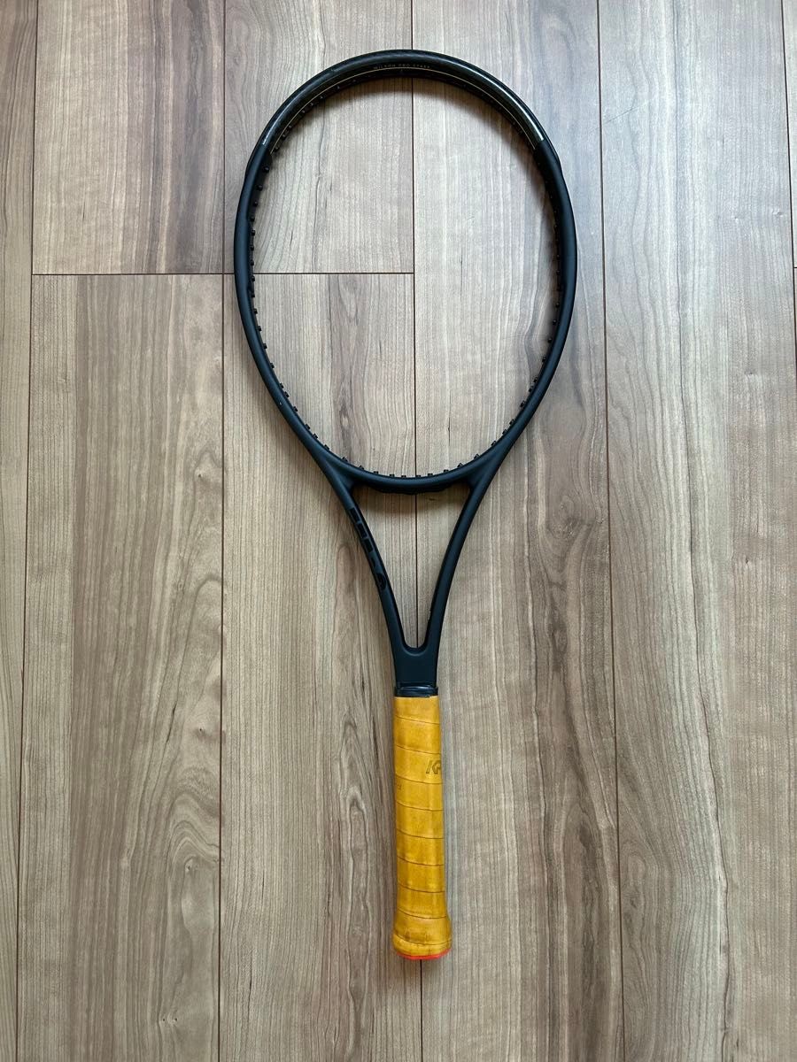 Wilson Pro Staff 97L V13 G2 Wilson PRO STAFF97 tennis racket grip