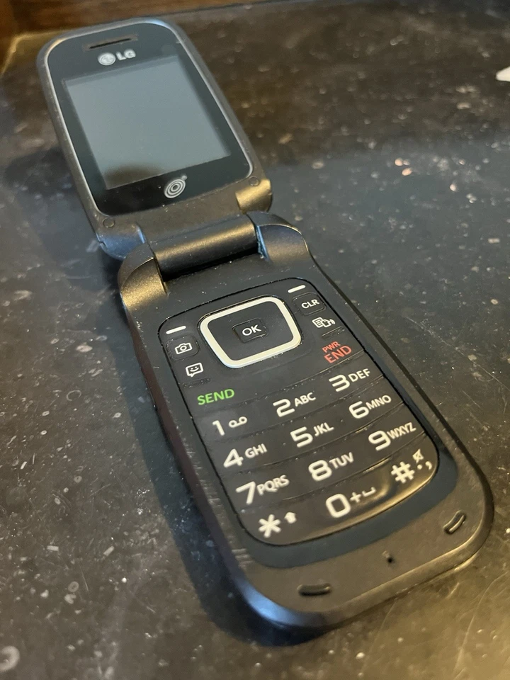 Teléfono Celular LG 440GB - Negro (TracFone) Prepago Bluetooth Cámara Abatible *No probado Foto 2 de 4