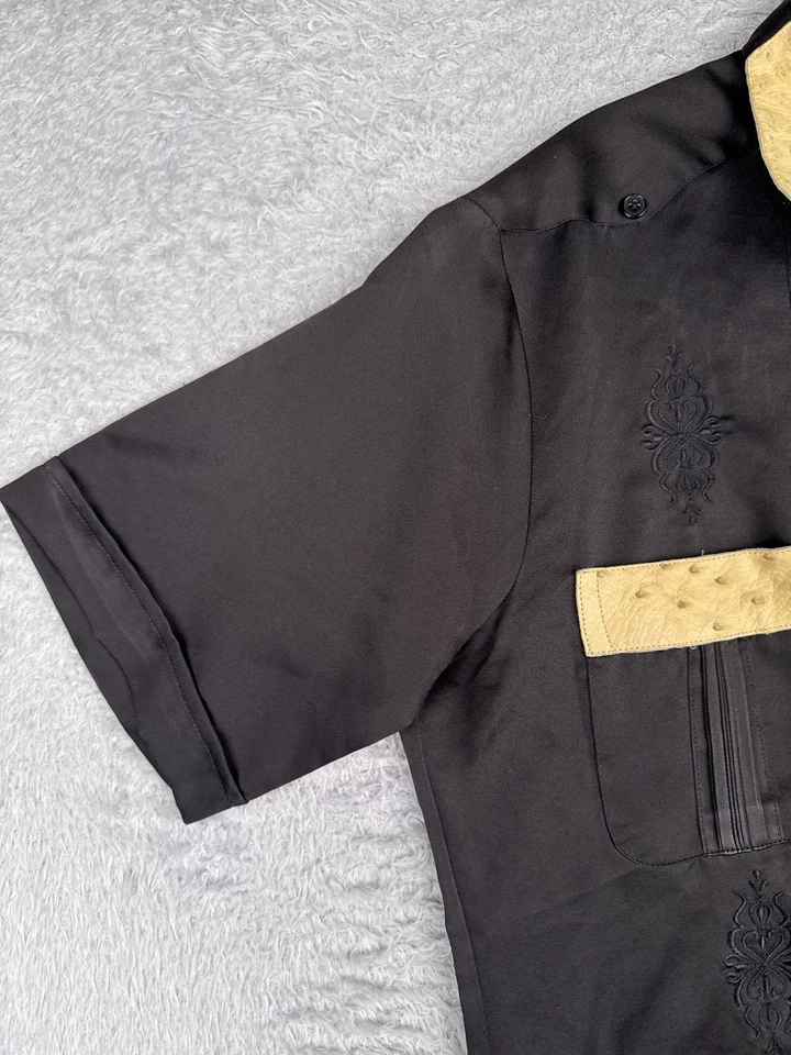 D' Carlos Guayabera 衬衫成人大号黑色鸵鸟 4 口袋阅读 — 第 3/4 张图片