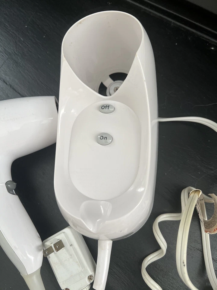 Sunbeam 1632 Wall Mount Hair Dryer With Tourmaline Adjustable 1200 Or 1500 Watts - Image 4 of 4