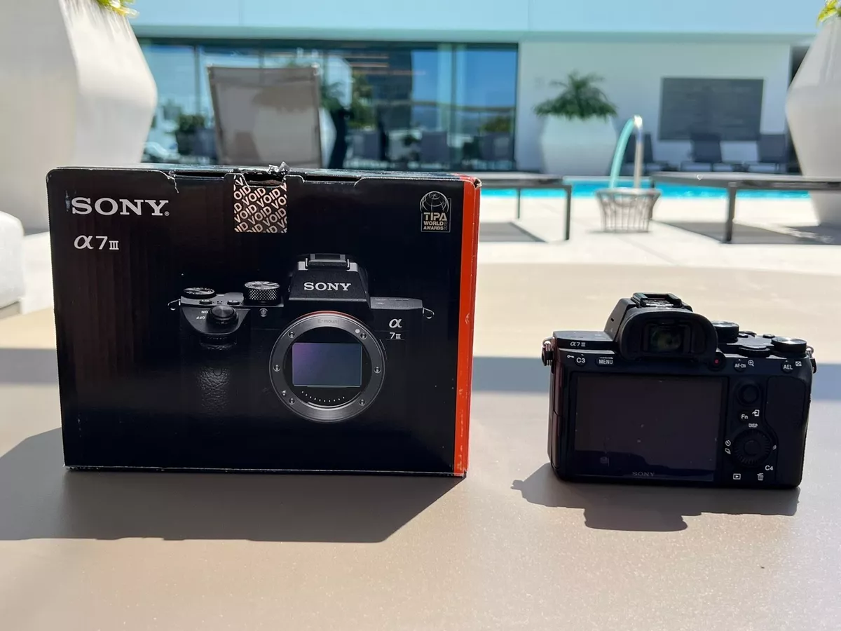 Sony Alpha A7 III Mirrorless 24.2MP Digital Camera Body (a7III)