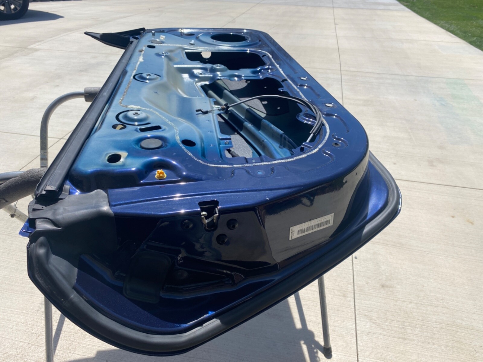 2011 MASERATI GRANTURISMO Left LH Driver Side (Front Door) Exterior Shell