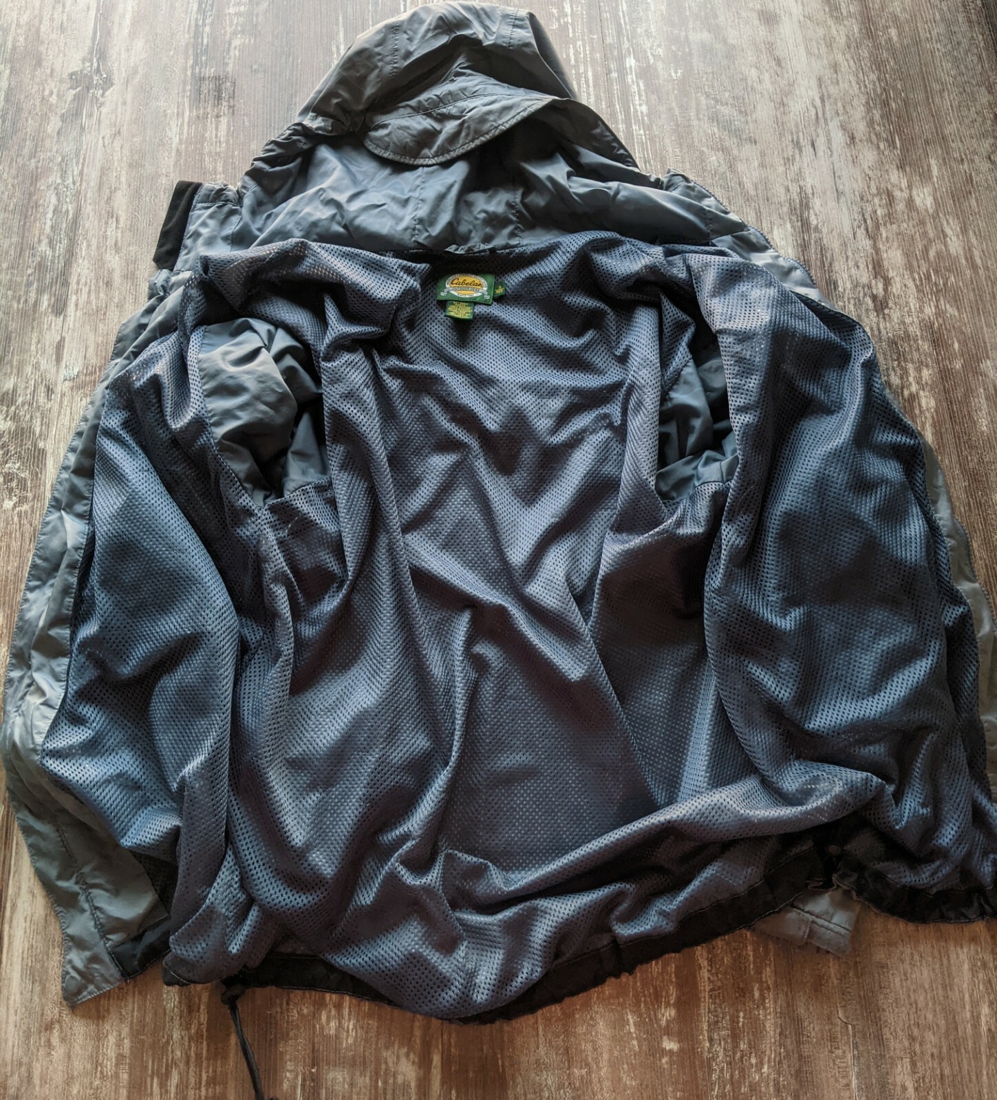 Cabela's Packable mesh lined Gray windbreaker hoo… - image 2
