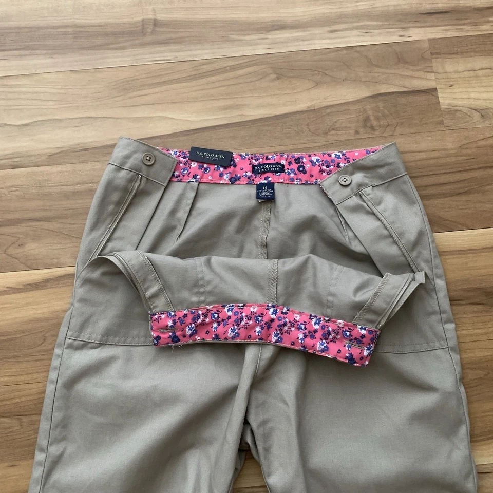 Uniforme Polo Assn de EE. UU. Pantalones Cortos Tostado Caqui Niñas Talla 16 Cintura Ajustable Nuevo con Etiquetas Foto 4 de 4