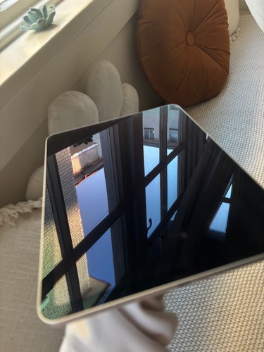iPad Air 5th Generation in Starlight, 64GB Wi-Fi - 第 7/11 張圖片