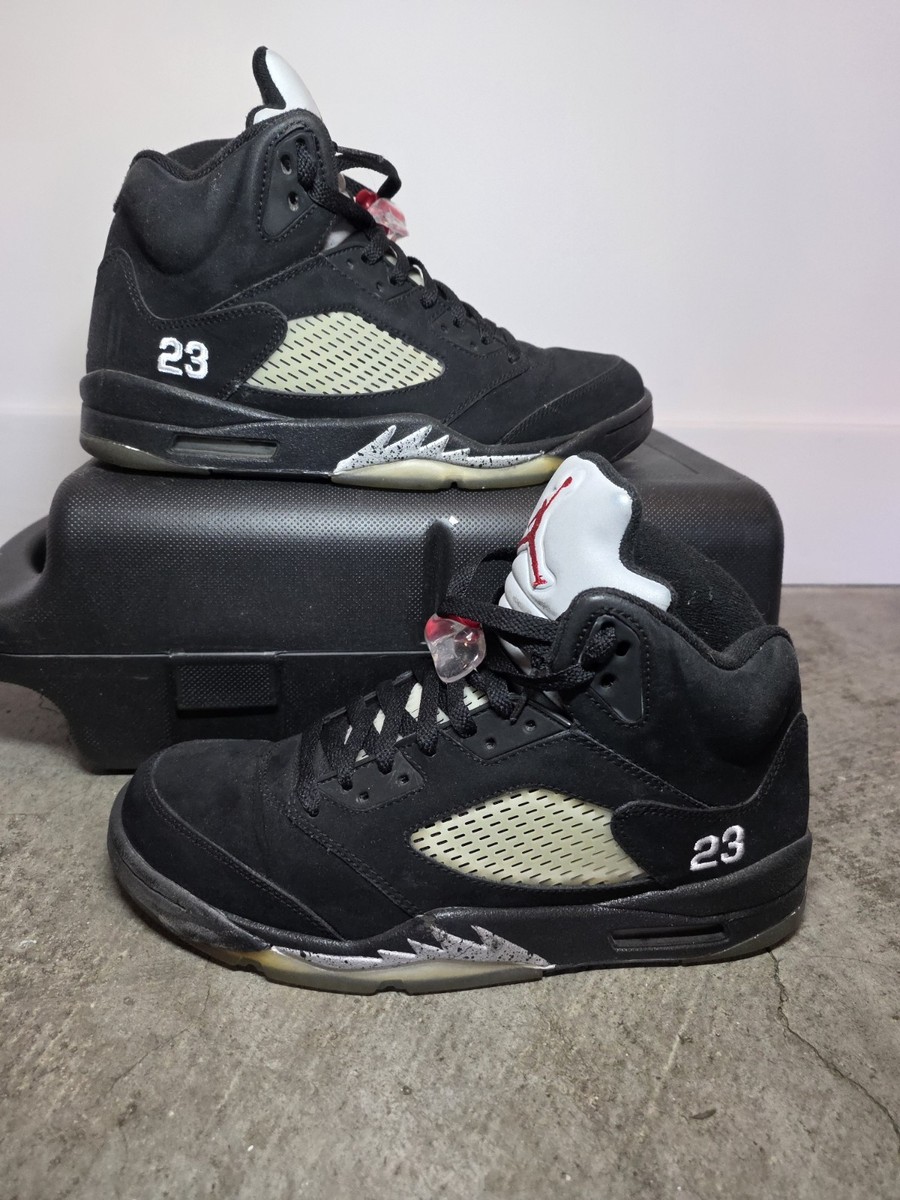 2016 Jordan Black/Metallic Silver Men’s Shoes Size 10 (845035-003) - Main Image