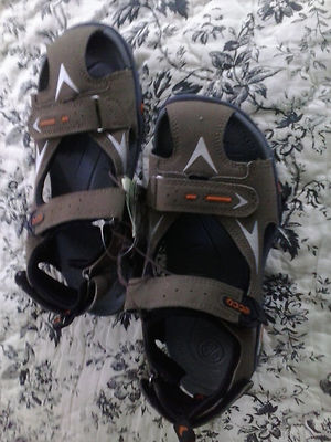 ECCO  Sandal GIRLS 12 M US 30 EU Brown Adjustable hook & loop straps NWT $95