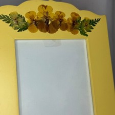 FETCO Floral Picture Frame Pressed Flower Decor Yellow Photo Frame 4x6