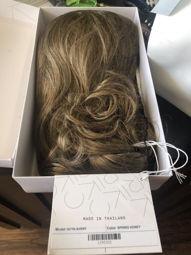 “AVERY” by Noriko in color Spring Honey a Long Sexy Layered Wig Reg. $306.00❤️ - Picture 10 of 12