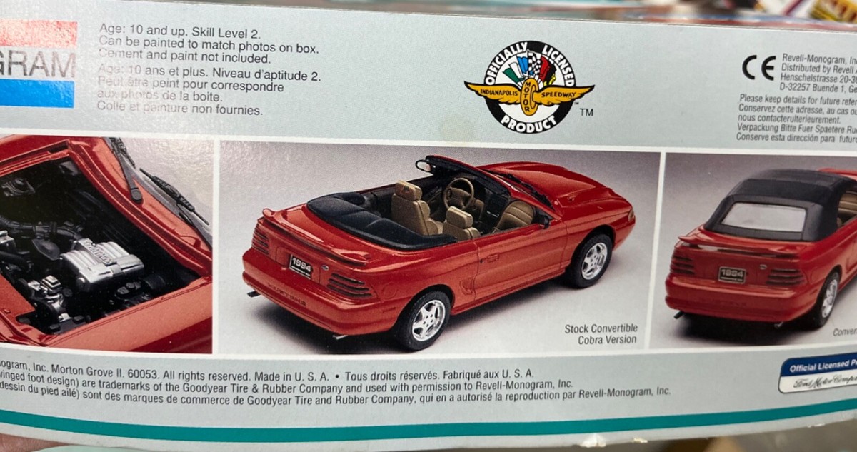 Monogram 85-2975 1994 Ford Mustang Convertible Indy Pace Car