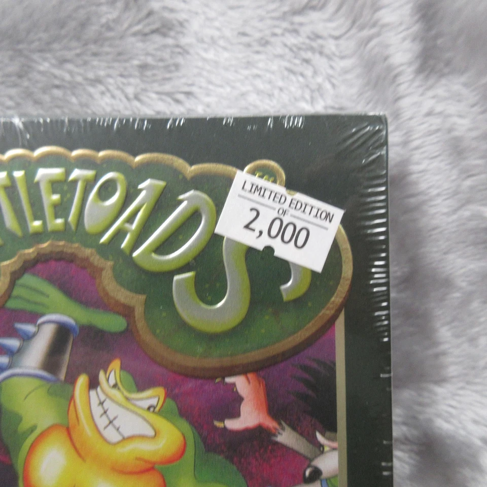 Battletoads NES Legacy Cartridge Collection Iam8bit Limited Edition Box Set - Image 2 of 4