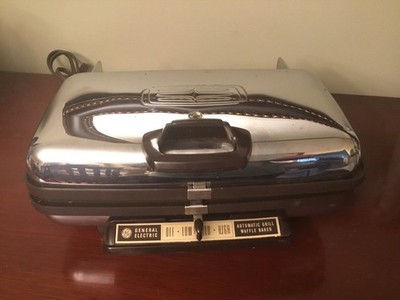 Vtg General Electric GE Automatic Grill Waffle Iron Baker Griddle A3G44T-Tested
