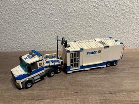 LEGO&reg; City Mobile Operations Center / Set 60139 | Used