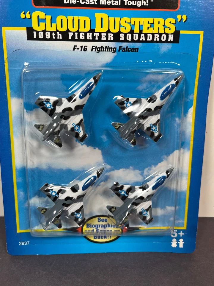 TootsieToy Hard Body CLOUD DUSTERS F-16 FIGHTING FALCON Squadron Plane Set 1998 - Image 2 of 4