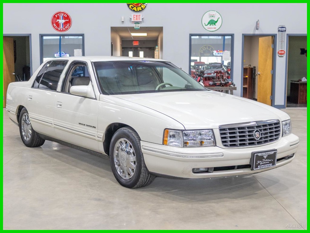 1998 Cadillac De Ville for sale in Salem Ohio