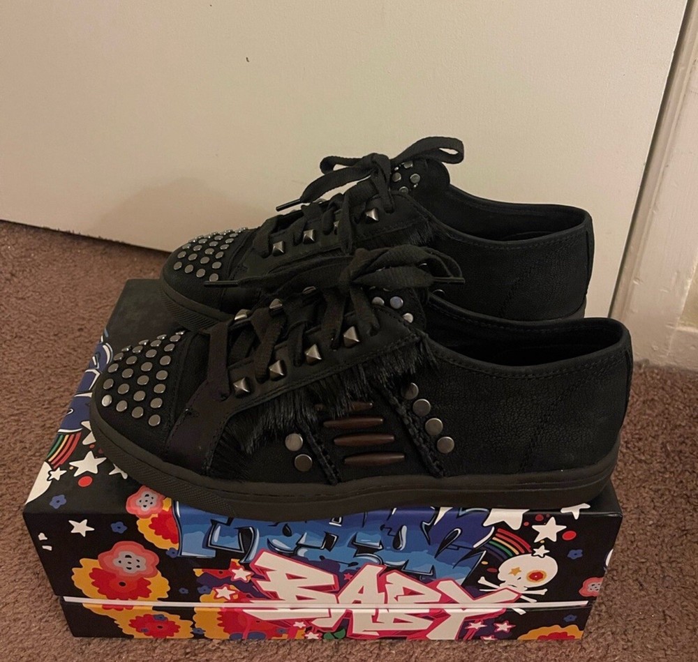 100% Authentic Brand New in Box UGG Biker Chic Sneakers / Women size 8.5