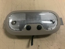 New Takeout 2000-2006 Suburban Tahoe Yukon OEM Neutral Dome Light VC4244