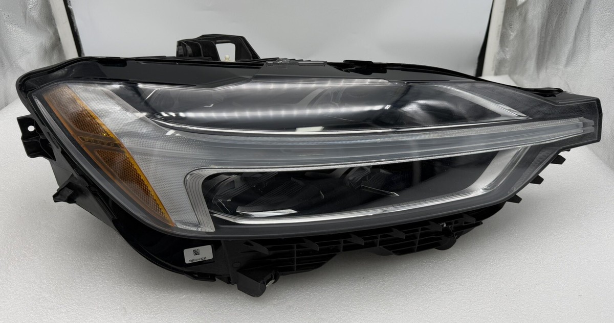 2019 - 2021 VOLVO XC60 RIGHT SIDE PASSENGER OEM HEADLAMP HEADLAMP