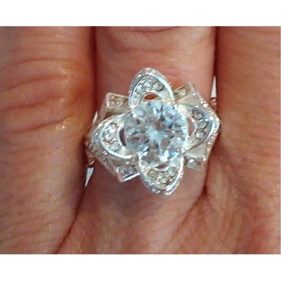 925 Silver Ring Sz 6 Flower Design with Simulated Diamonds Fleur de Lis Clover-image